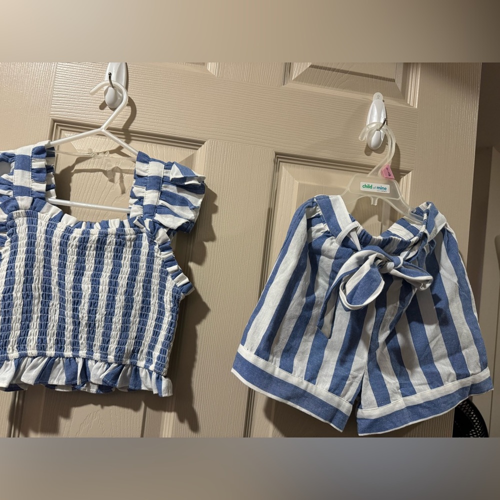 Girls matching two piece set